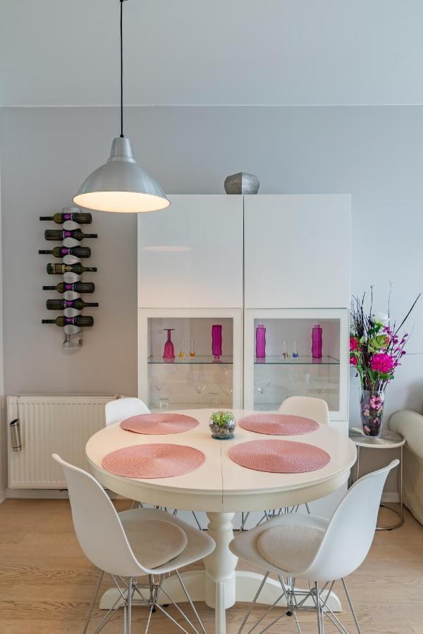 Flexible Selfcheckins 23 - Zagreb - Garage - Electric Vehicle Ccharger - Loggia - New - Luxury Apartment Bagian luar foto